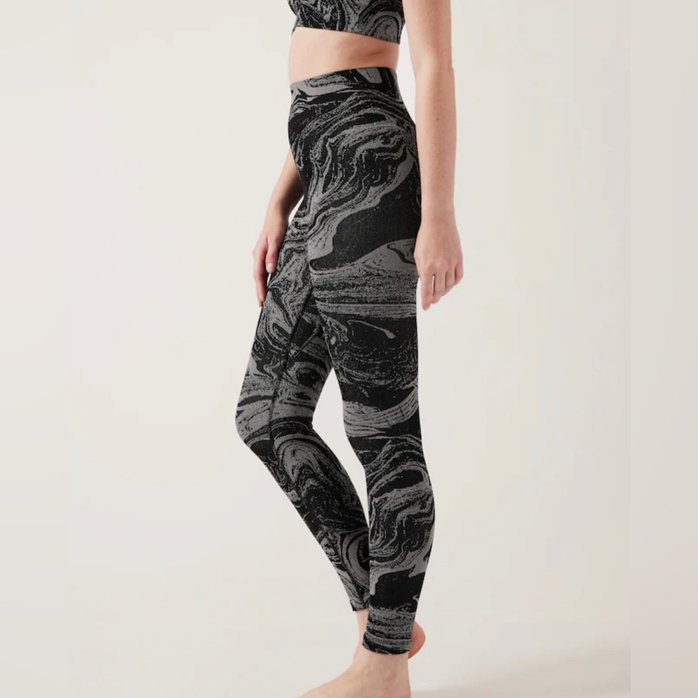 Athleta Aurora Shine Tight-brand new never worn but does not have the tags.